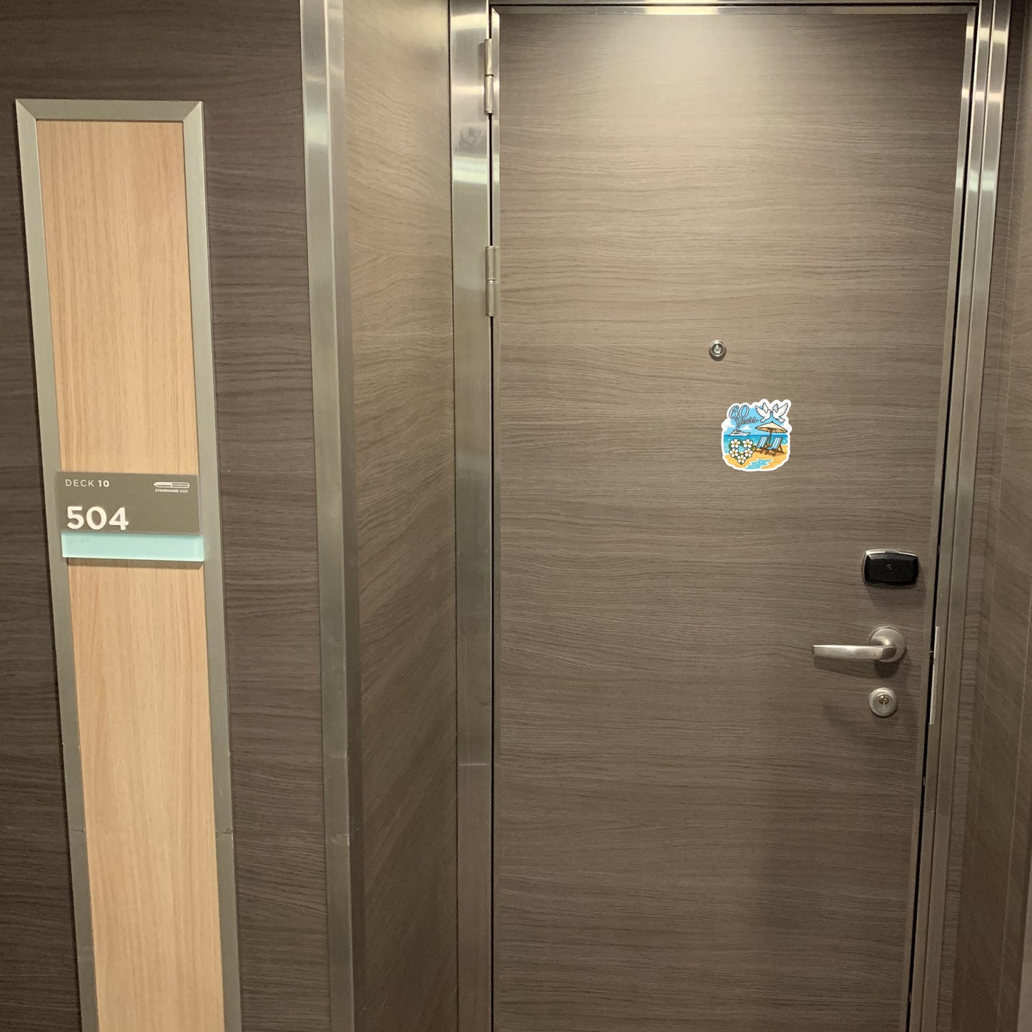 60 Diamond Years - Door Style Mockup